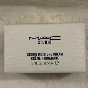 MAC Cosmetics Studio Moisture Cream - White